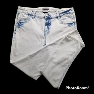 Material Girl Bleach Dye Jeans